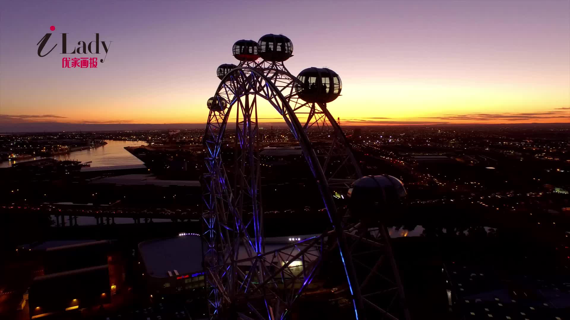 李小鹏携爱女奥莉 飞赴墨尔本拍摄封面大片