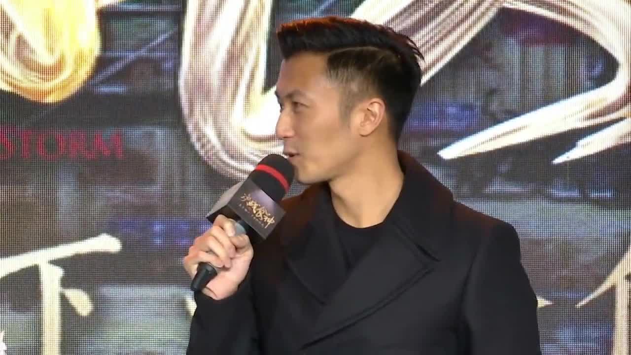 谢霆锋竟是这样追到王菲的 但谢霆锋打死也不承认