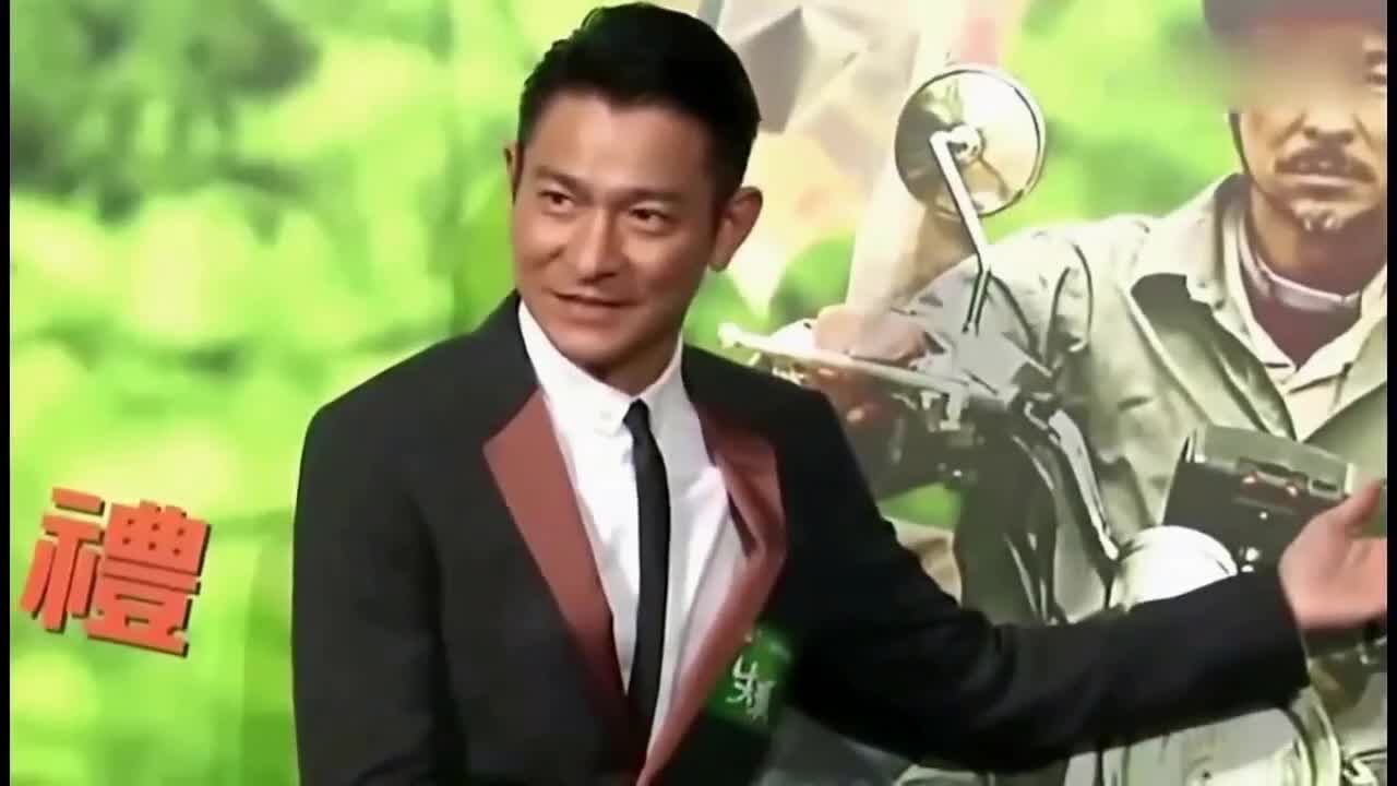 刘德华今年或将在复健中度过 预计会少赚近一亿