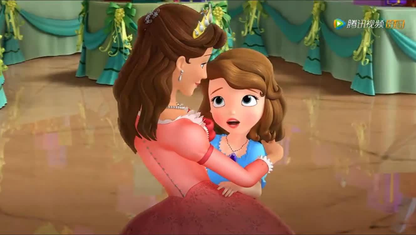 苏菲亚听了妈妈的话,又回来了